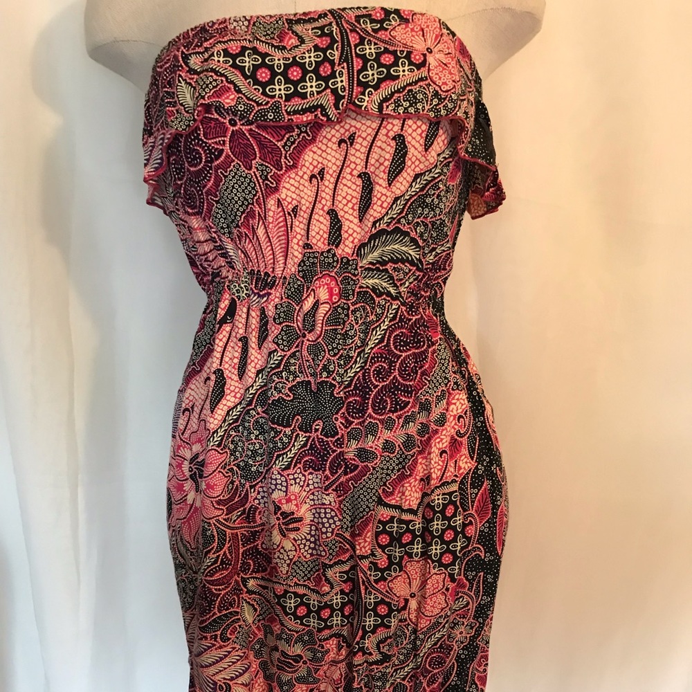 Pareos in Paradise strapless ruffled dress